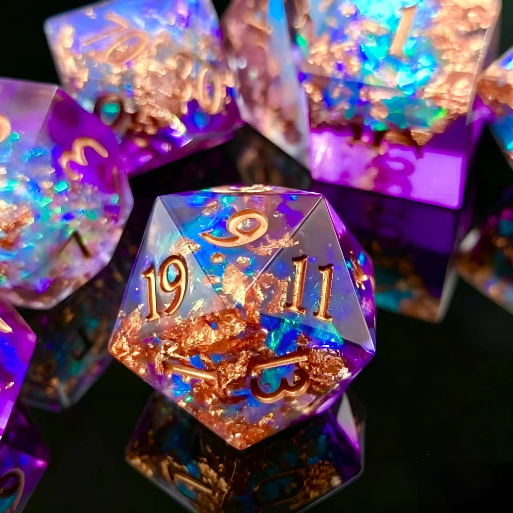 Unbescheidene Noblesse – Golden Mix D&D Würfelset