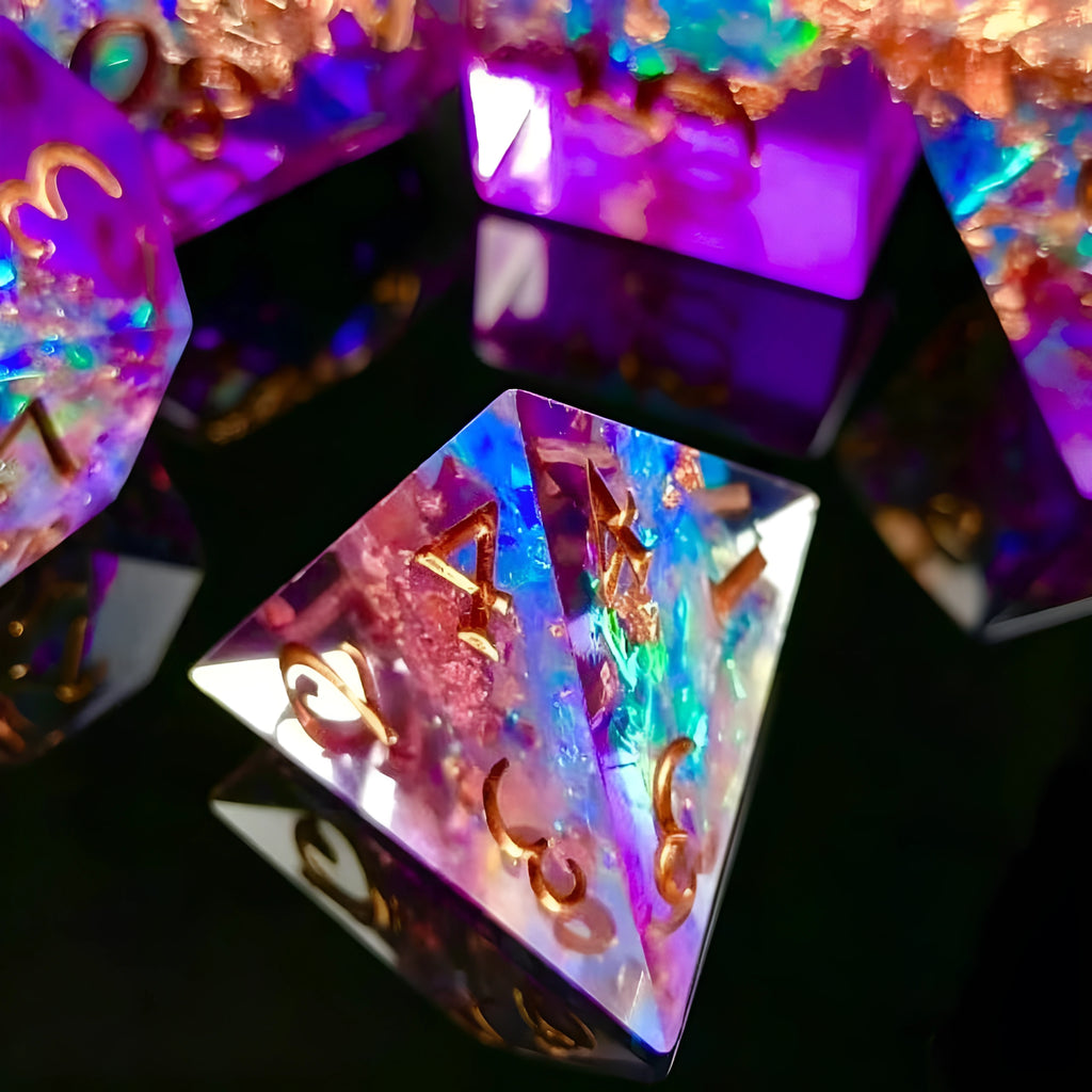 Unbescheidene Noblesse – Golden Mix D&D Würfelset